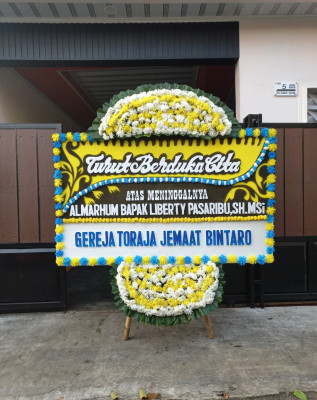 Papan Bunga Duka di Padang Sidempuan
